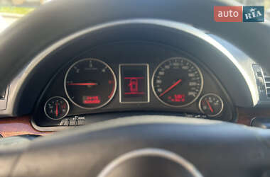Седан Audi A4 2002 в 