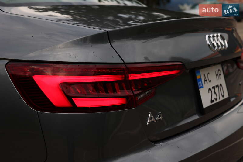 Седан Audi A4 2018 в Луцке