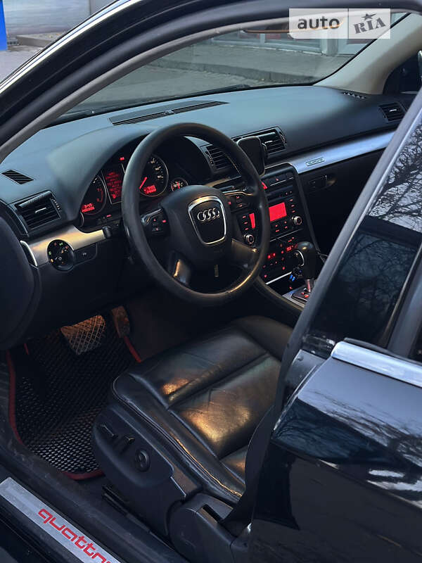 Седан Audi A4 2006 в Тернополе