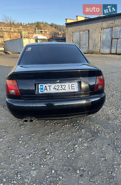 Седан Audi A4 1995 в Ворохте