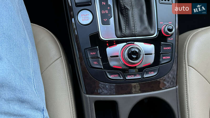 Седан Audi A4 2015 в Виннице