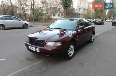 Седан Audi A4 1997 в 