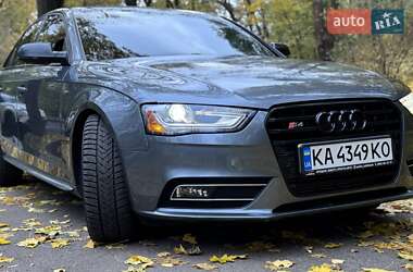 Седан Audi A4 2013 в Киеве