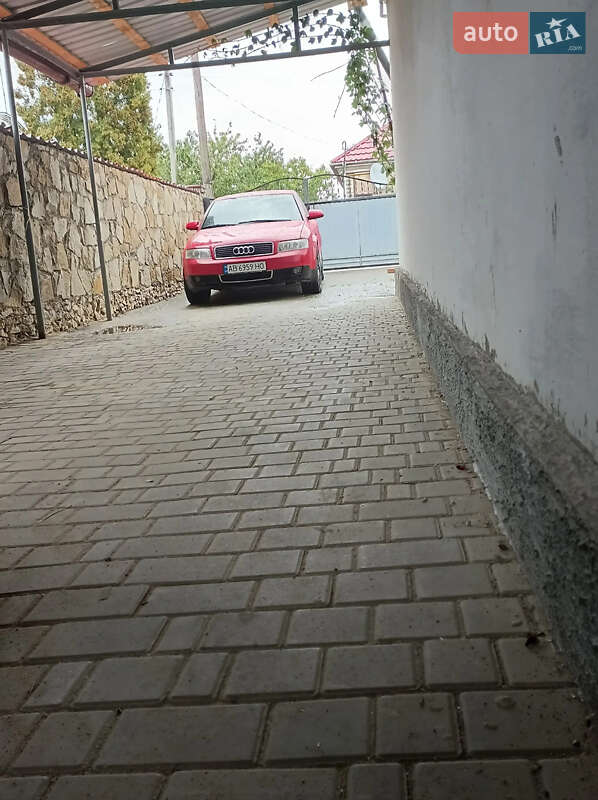 Седан Audi A4 2003 в Шаргороде