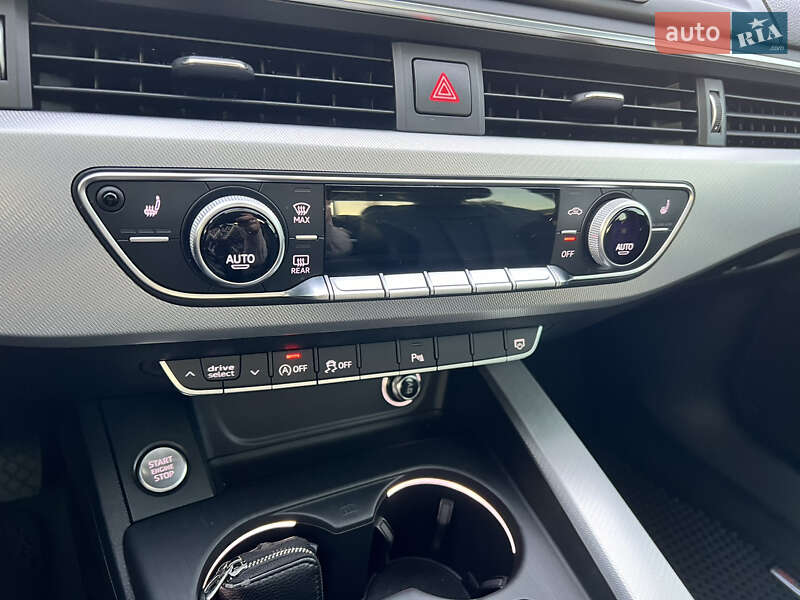 Седан Audi A4 2016 в Николаеве