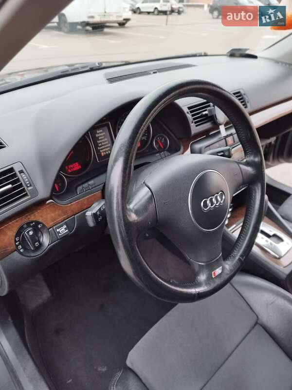 Седан Audi A4 2002 в Києві
