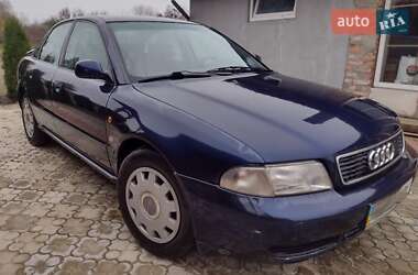 Седан Audi A4 1996 в Рожище