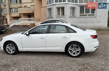 Седан Audi A4 2017 в Києві