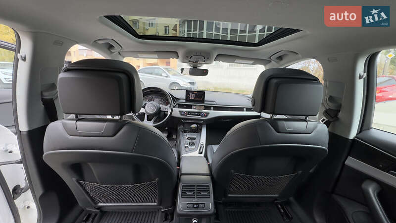 Седан Audi A4 2017 в Киеве