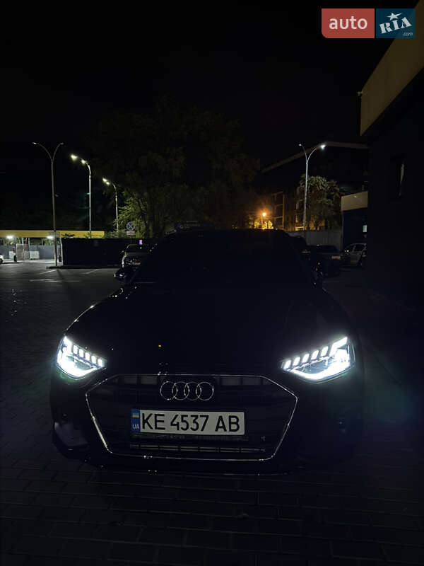 Audi A4 2022