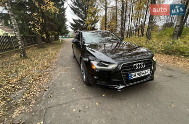 Седан Audi A4 2015 в Умани