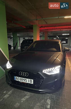 Седан Audi A4 2020 в 