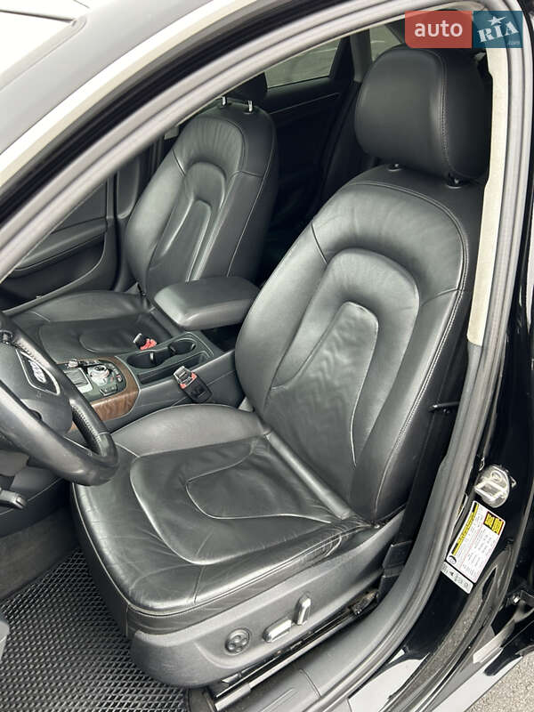 Седан Audi A4 2013 в Львове
