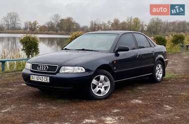 Седан Audi A4 1996 в Баришівка