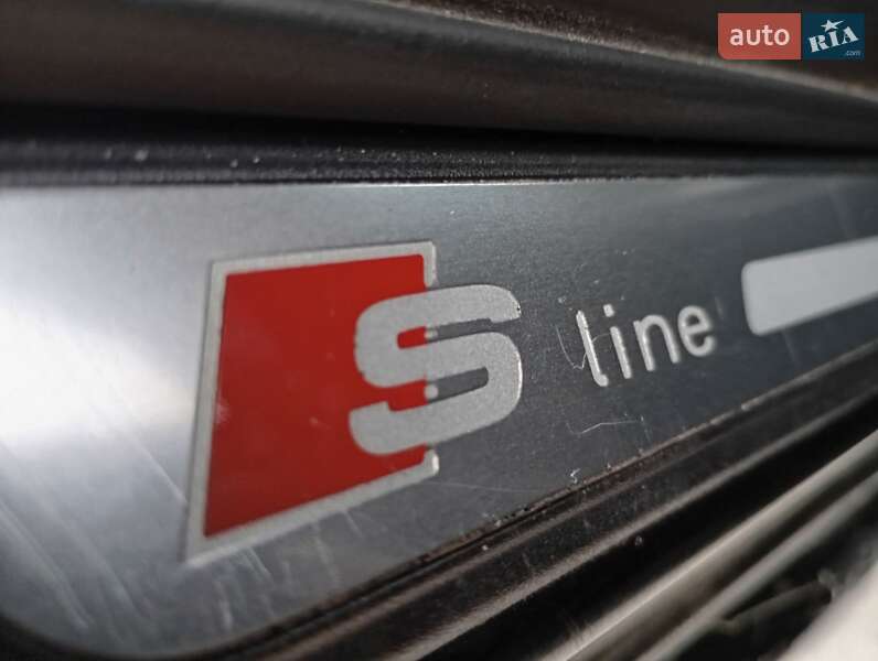 Седан Audi A4 2014 в Городищеві