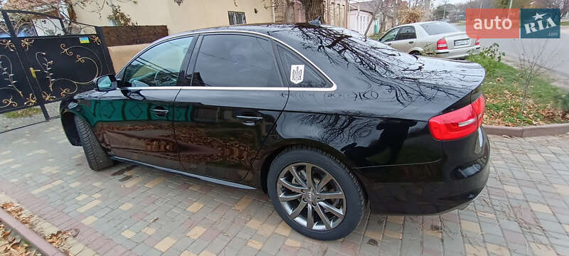 Седан Audi A4 2014 в Березівці