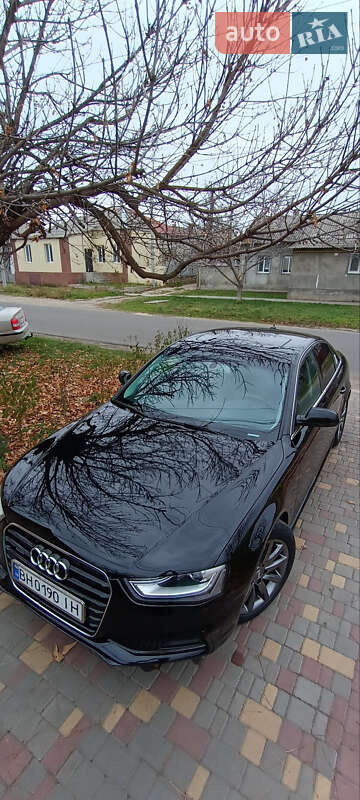 Седан Audi A4 2014 в Березівці