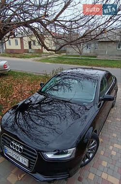 Седан Audi A4 2014 в 