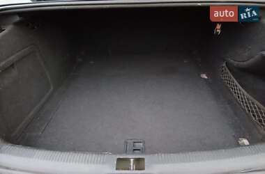 Седан Audi A4 2014 в 