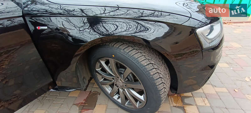 Седан Audi A4 2014 в Березівці