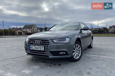 Седан Audi A4 2013 в Києві