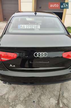 Седан Audi A4 2013 в Кропивницком