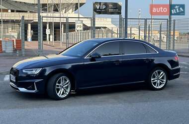 Седан Audi A4 2016 в 