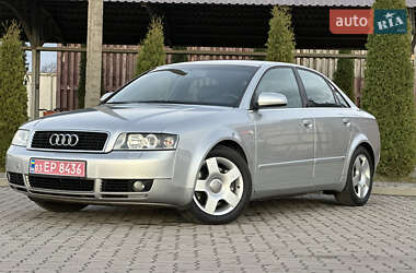 Седан Audi A4 2003 в Сарнах