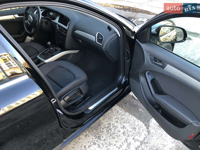 Универсал Audi A4 2009 в Львове