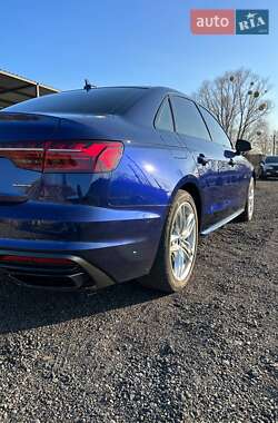 Седан Audi A4 2020 в 