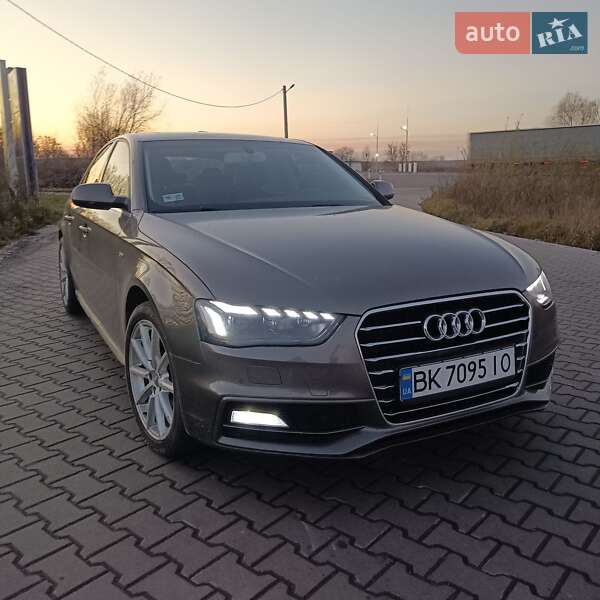Audi A4 2014