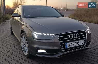 Седан Audi A4 2014 в Ровно