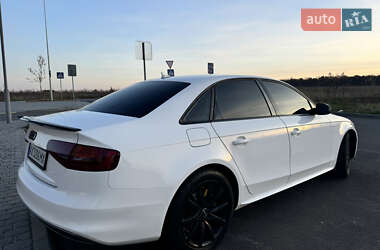 Седан Audi A4 2013 в 