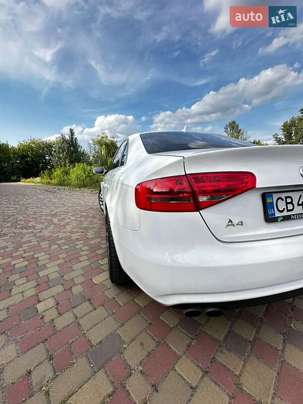 Седан Audi A4 2012 в Славянске