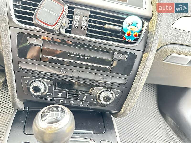 Седан Audi A4 2012 в Славянске