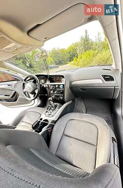 Седан Audi A4 2012 в Прилуках
