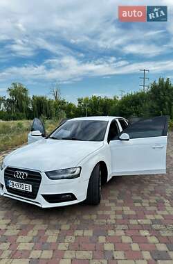Седан Audi A4 2012 в 