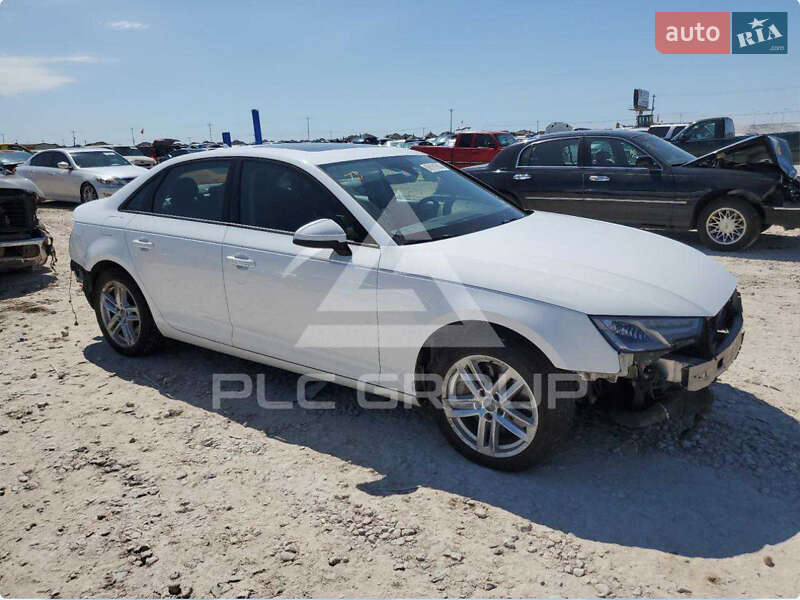 Седан Audi A4 2017 в Киеве