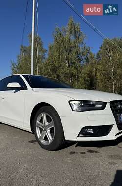 Седан Audi A4 2014 в Києві