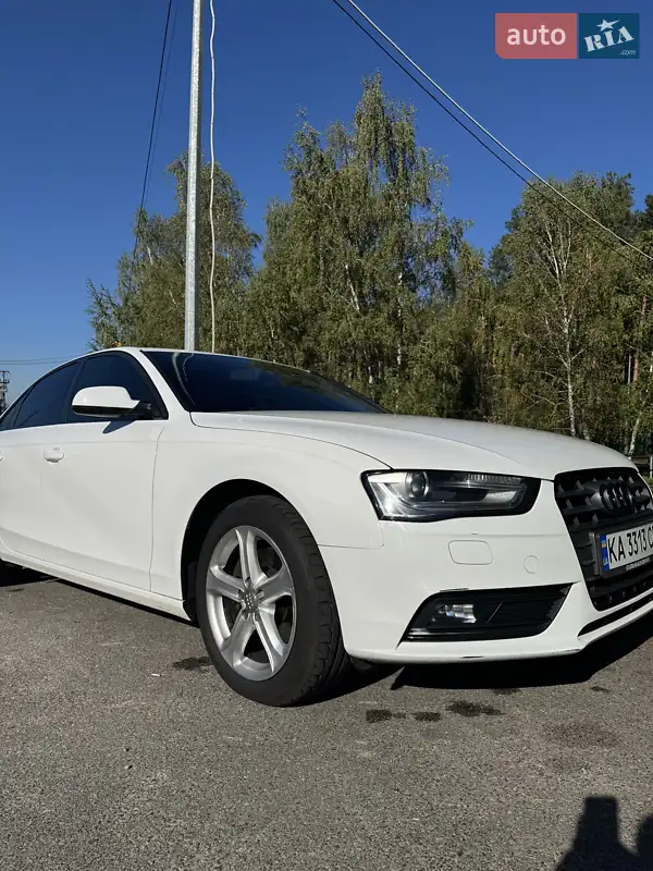 Седан Audi A4 2014 в 