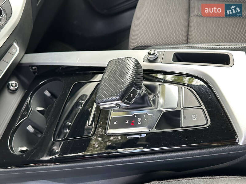 Универсал Audi A4 2019 в Львове