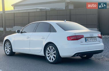 Седан Audi A4 2014 в Львові