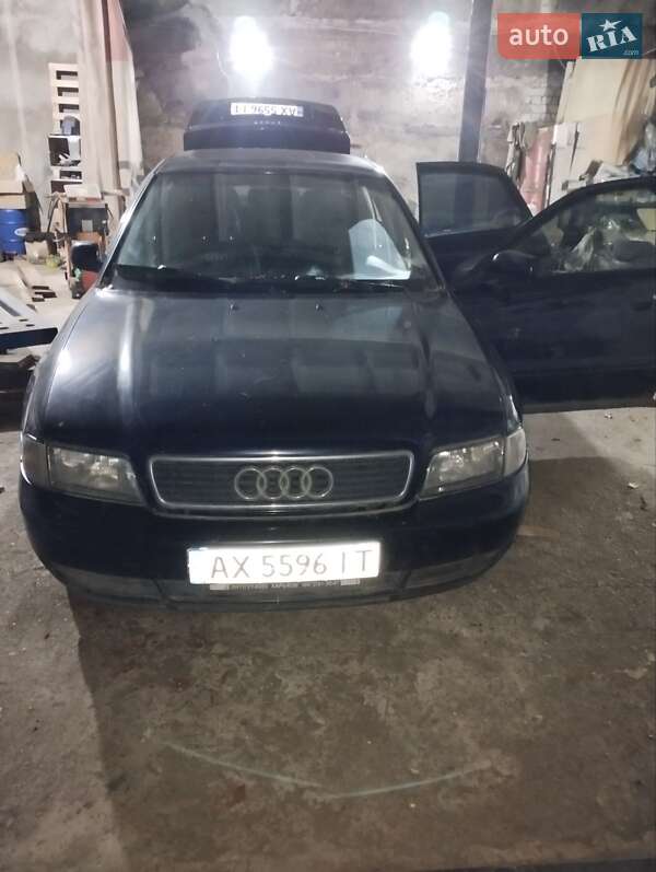 Седан Audi A4 1996 в Харькове