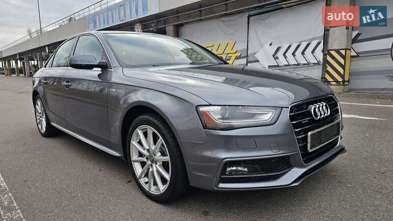 Седан Audi A4 2014 в 