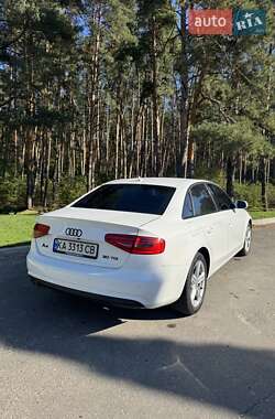 Седан Audi A4 2014 в Києві