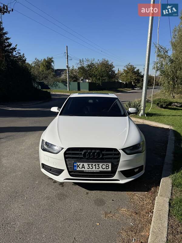 Седан Audi A4 2014 в 