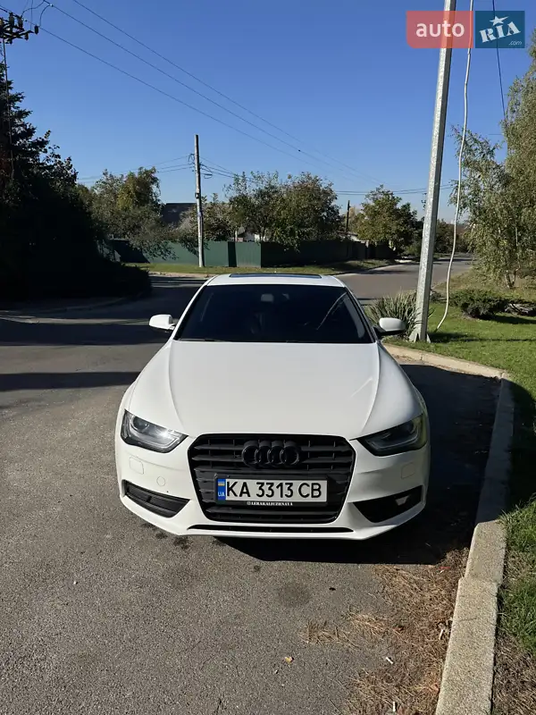 Седан Audi A4 2014 в 