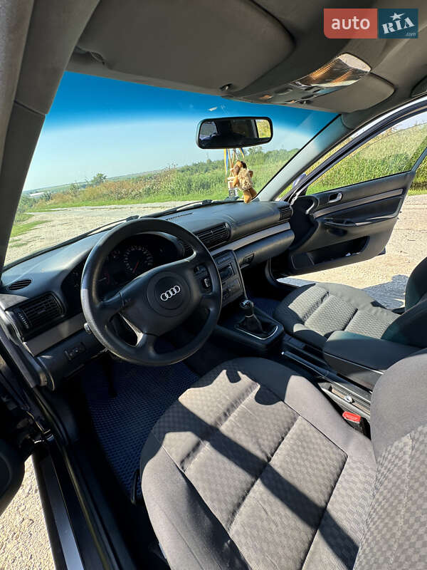 Универсал Audi A4 1999 в Львове