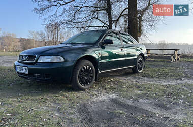 Седан Audi A4 1996 в Шишаки