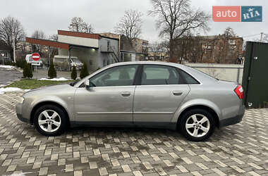 Седан Audi A4 2004 в Староконстантинове